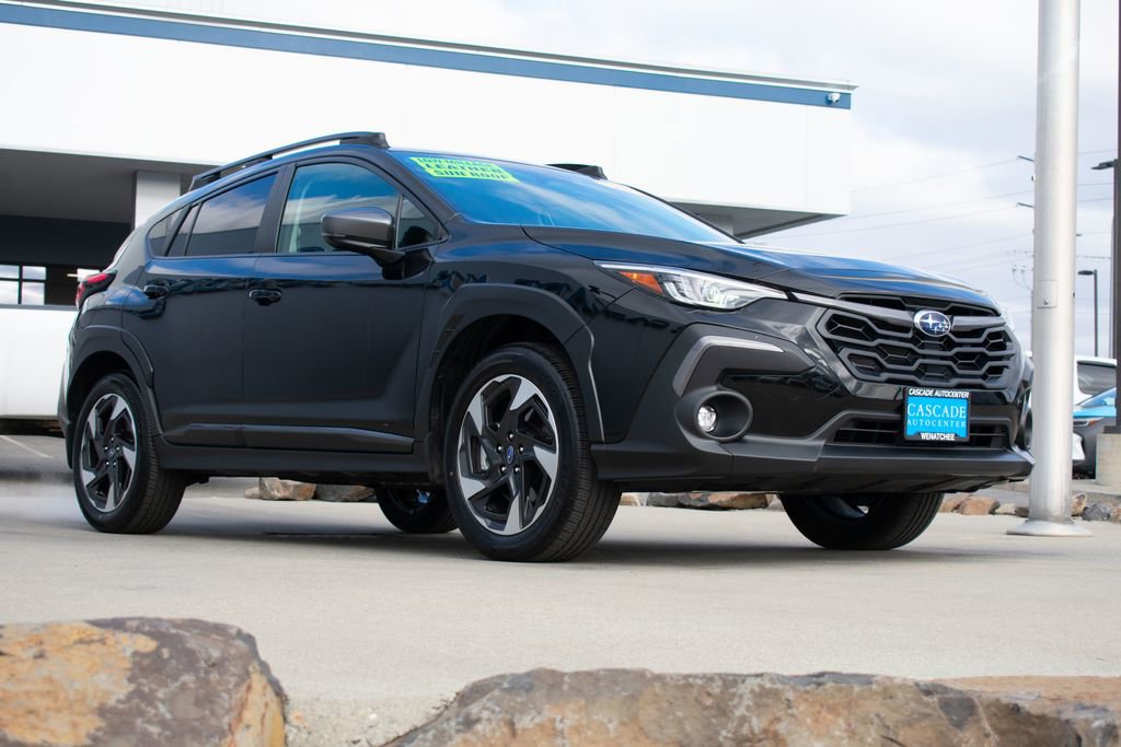 Certified 2025 Subaru Crosstrek 2.5i Limited w/ Crosstrek Mirror Package image 3