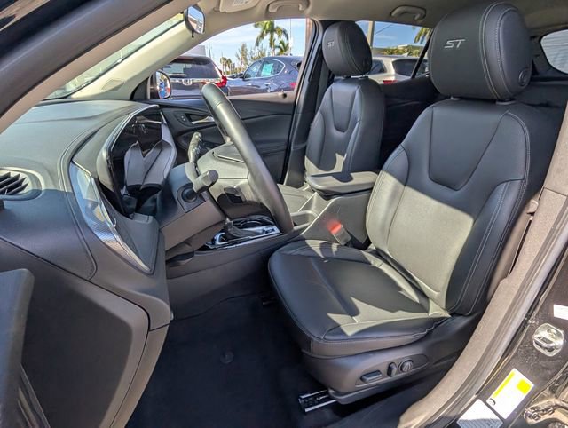 Used 2024 Buick Encore GX Sport Touring w/ Comfort Package image 7