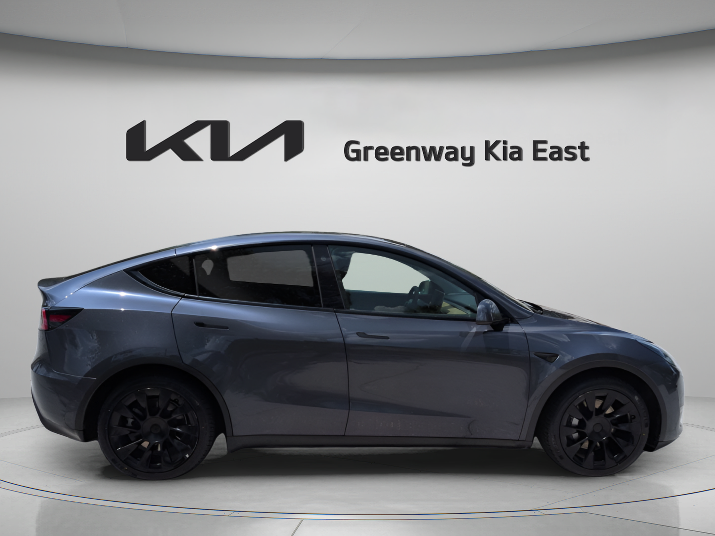 Used 2021 Tesla Model Y Long Range AWD/4WD image 5