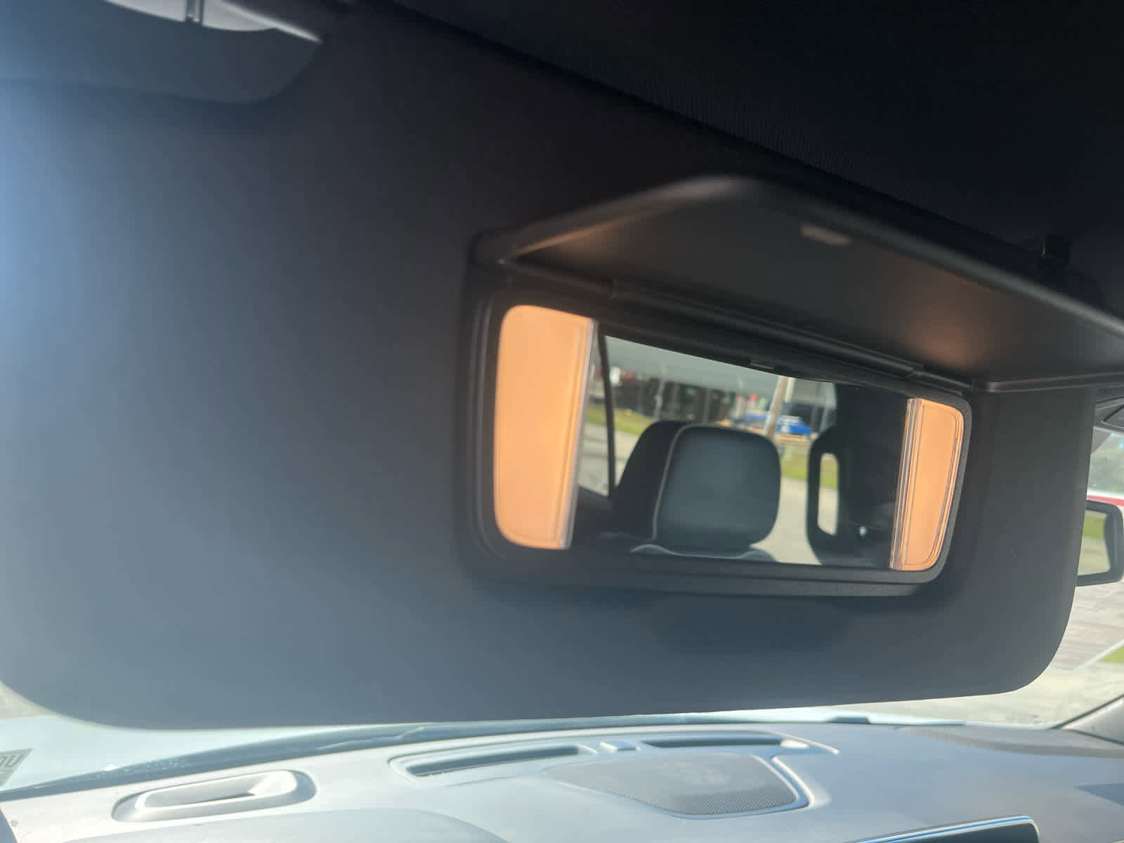 Used 2023 Chevrolet Suburban Premier image 26