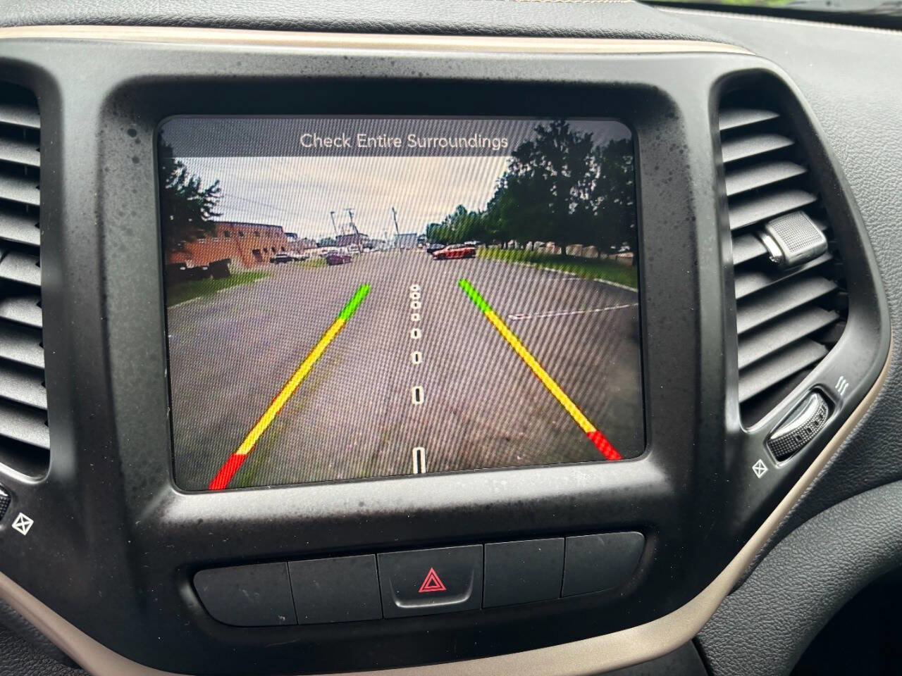 Used 2014 Jeep Cherokee Limited FWD image 30