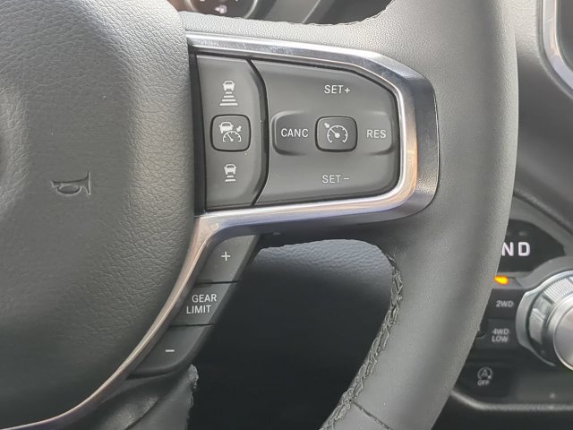 Used 2025 RAM 1500 Laramie w/ Trailer Tow Group AWD/4WD image 31