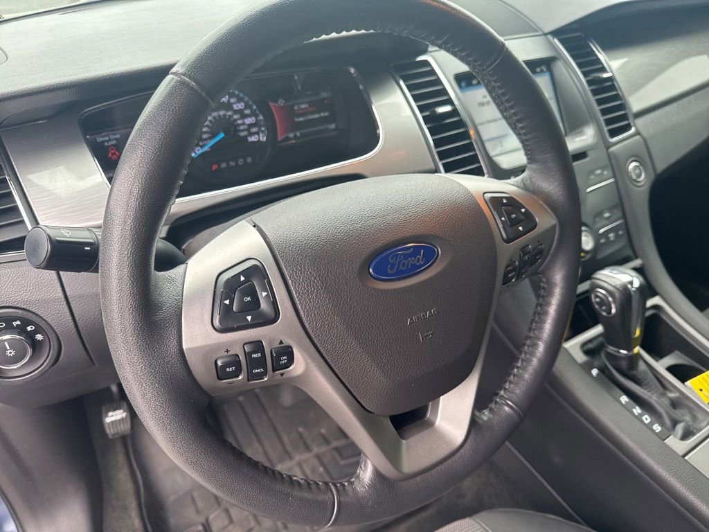 Used 2018 Ford Taurus SEL w/ Equipment Group 201A FWD image 10