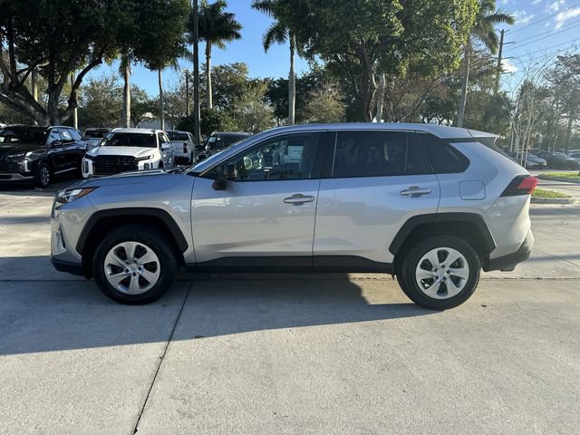 Used 2023 Toyota RAV4 LE image 40