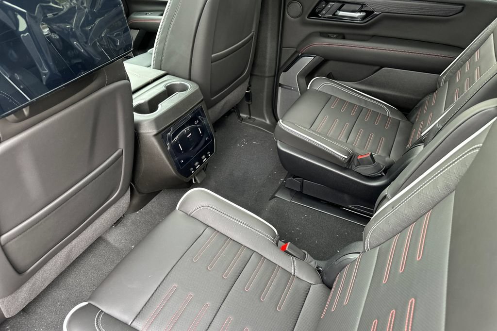 New 2026 GMC Yukon XL AT4 Ultimate AWD/4WD image 12