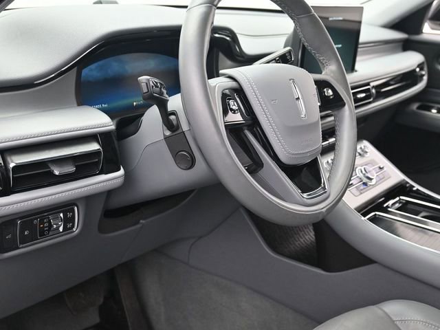 Used 2021 Lincoln Aviator Reserve w/ Elements Package Plus image 14