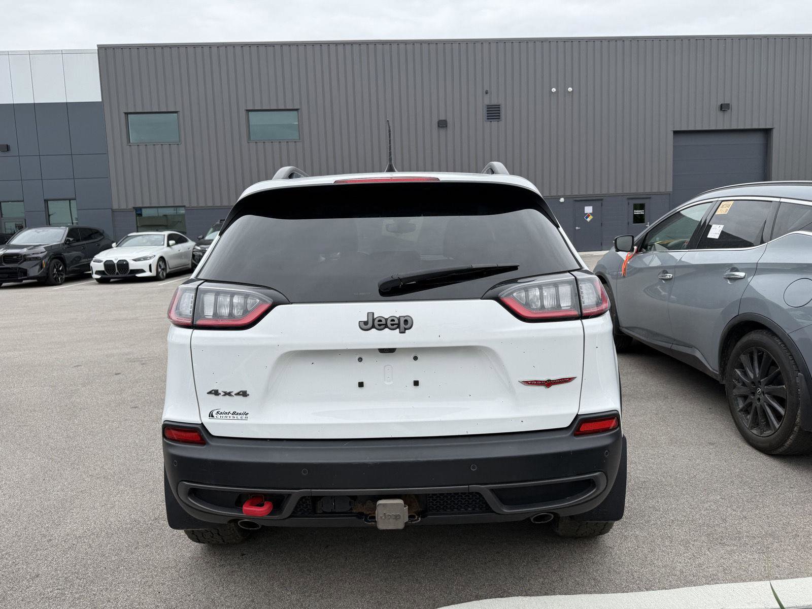 Used 2021 Jeep Cherokee Trailhawk w/ Trailer Tow Group AWD/4WD image 4