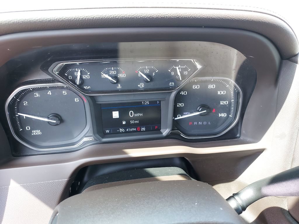 Used 2022 GMC Sierra 1500 SLT AWD/4WD image 18