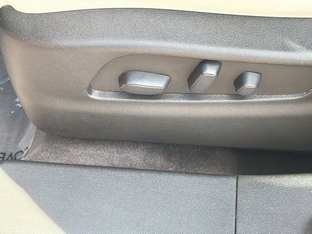Used 2022 Cadillac XT4 Sport w/ Comfort Package FWD image 25
