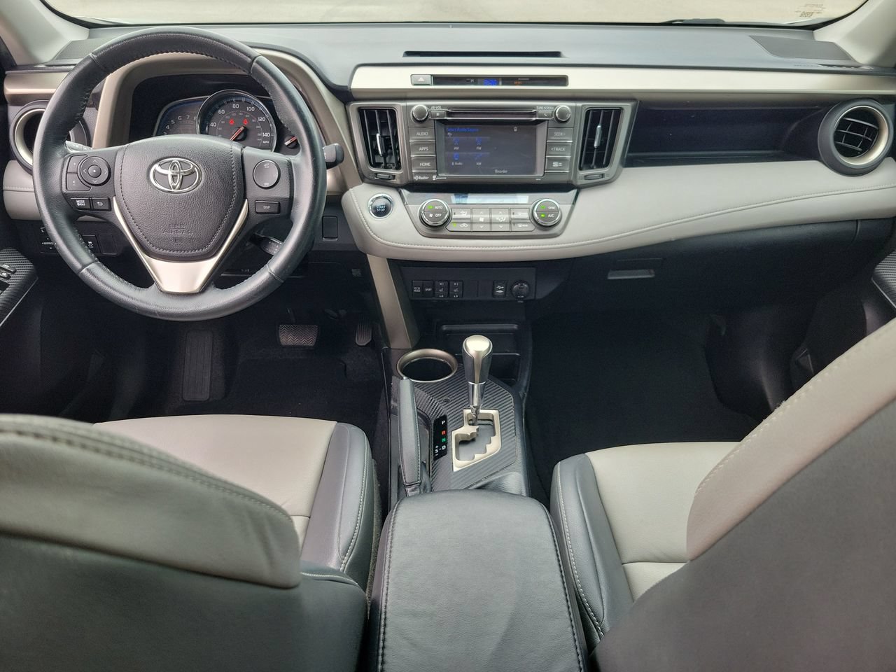 Used 2015 Toyota RAV4 Limited FWD image 12