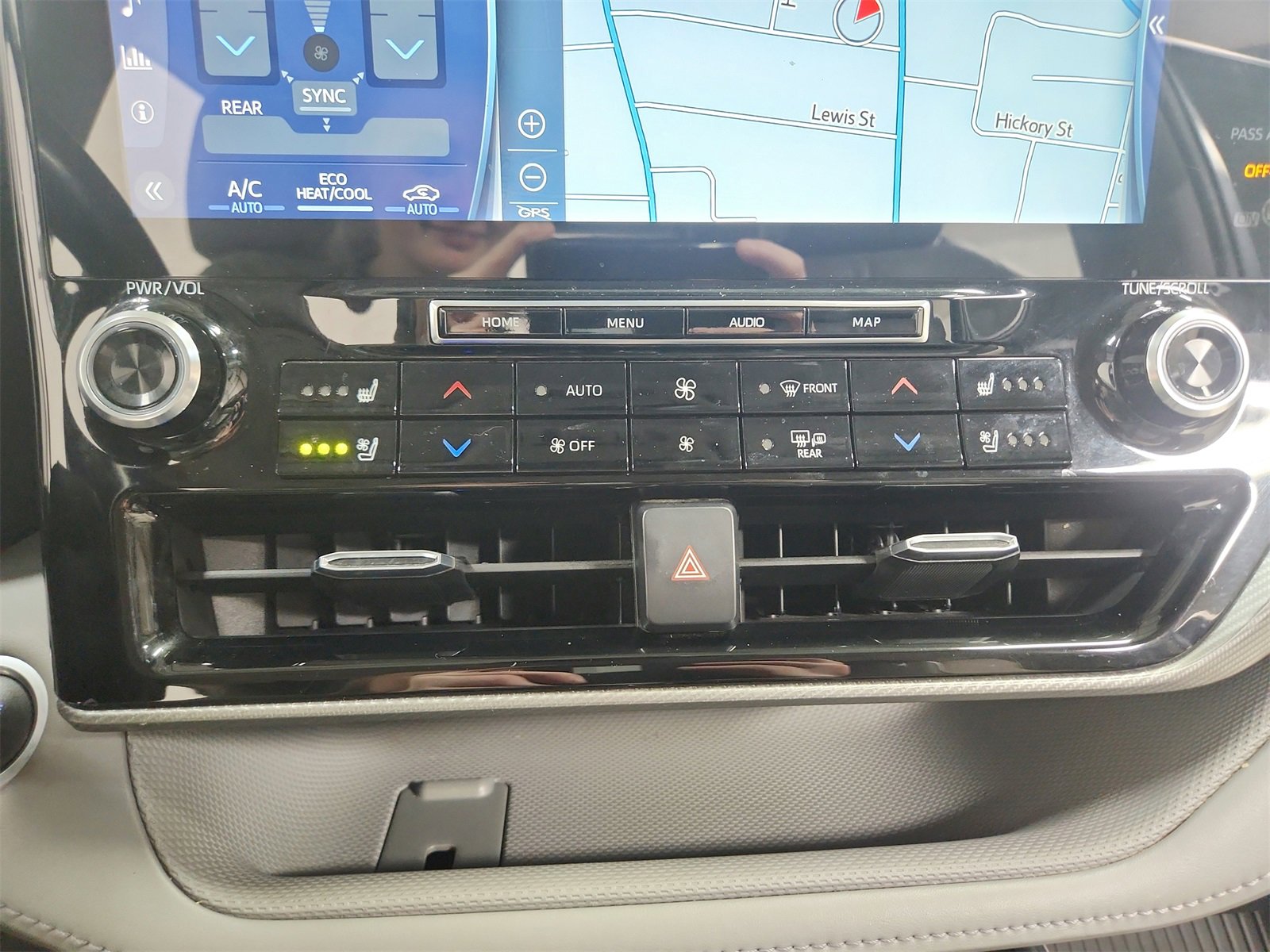 Used 2020 Toyota Highlander Platinum image 31