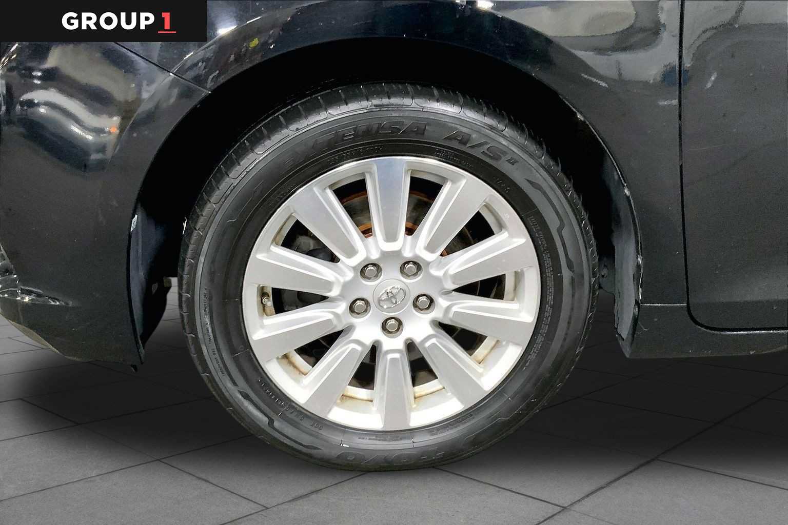 Certified 2017 Toyota Sienna XLE w/ XLE Navigation Package AWD/4WD image 11