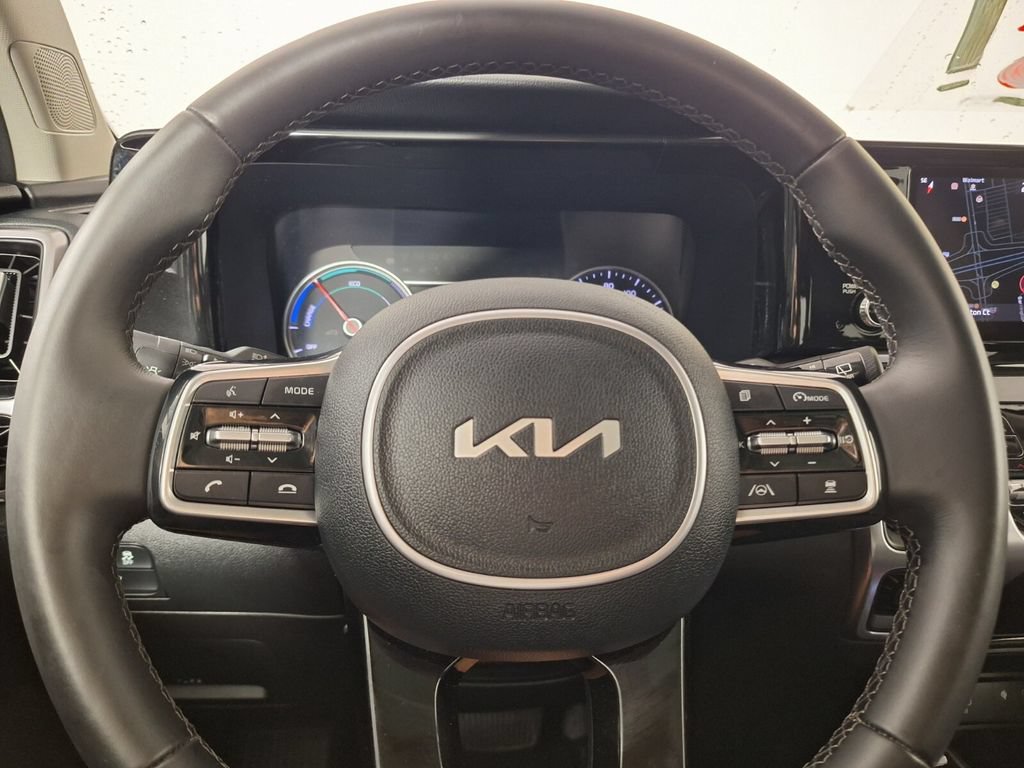 Used 2022 Kia Sorento EX w/ Panoramic Sunroof Package AWD/4WD image 21