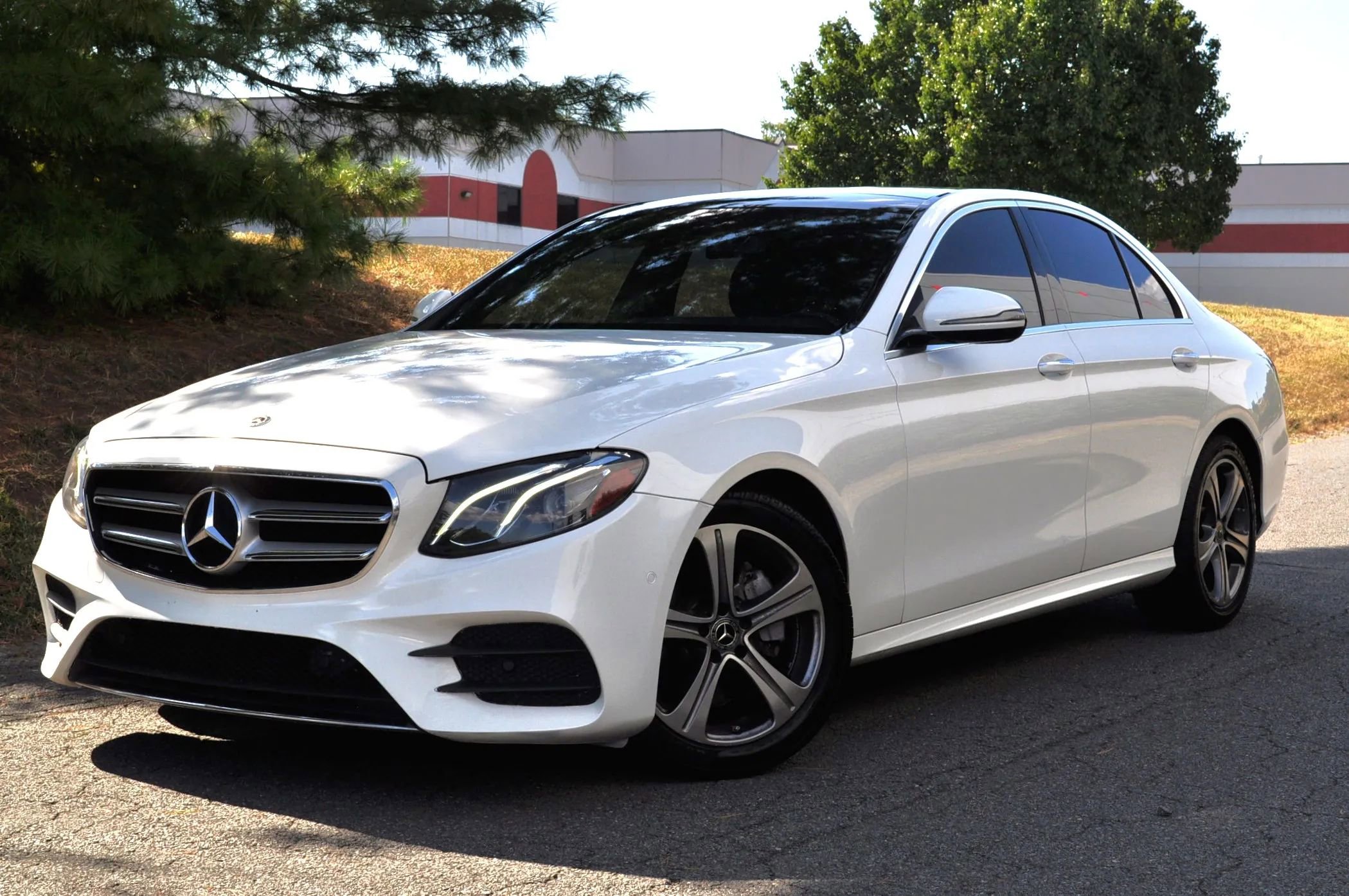 Used 2018 Mercedes-Benz E 300 4MATIC w/ Premium 1 Package