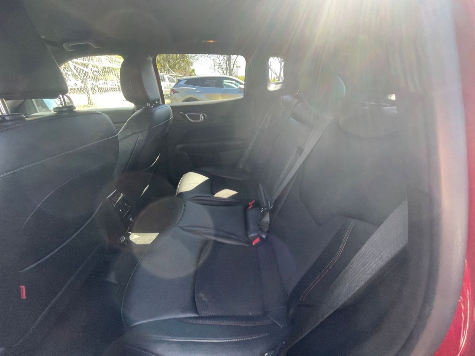 Used 2025 Jeep Compass Trailhawk AWD/4WD image 23