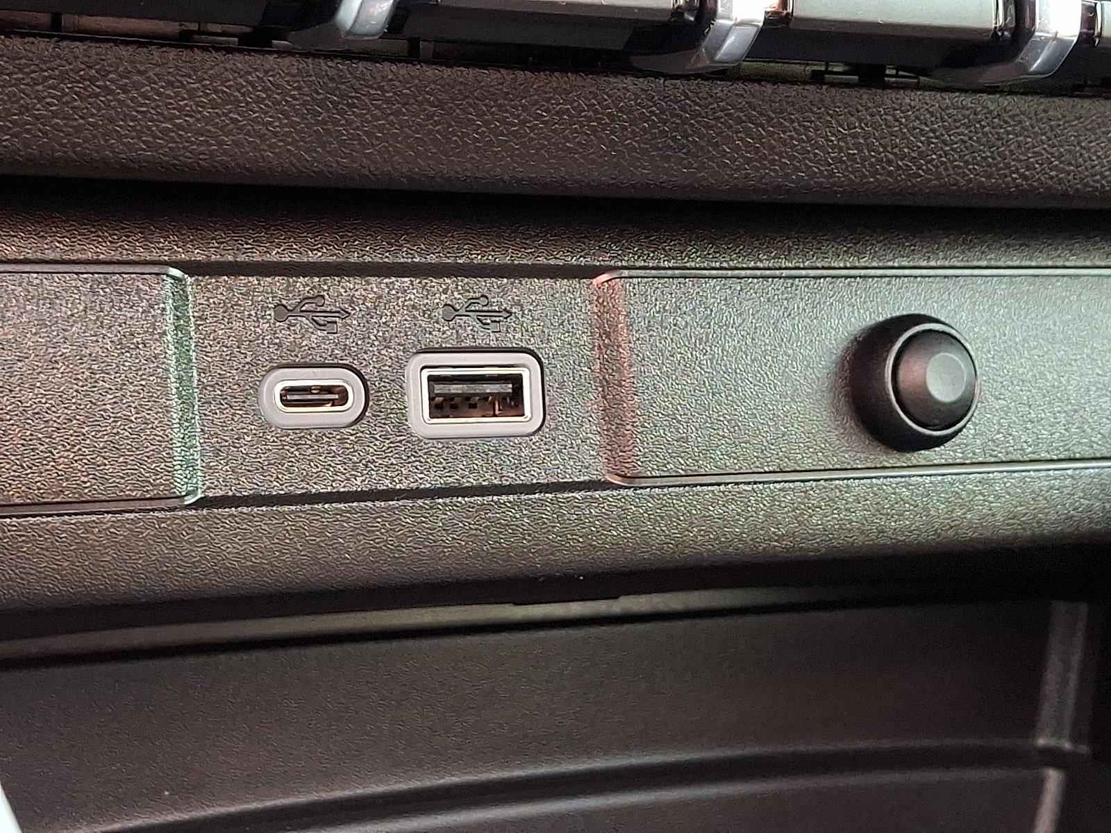 Used 2025 Chevrolet Colorado ZR2 w/ ZR2 Bison Edition image 25