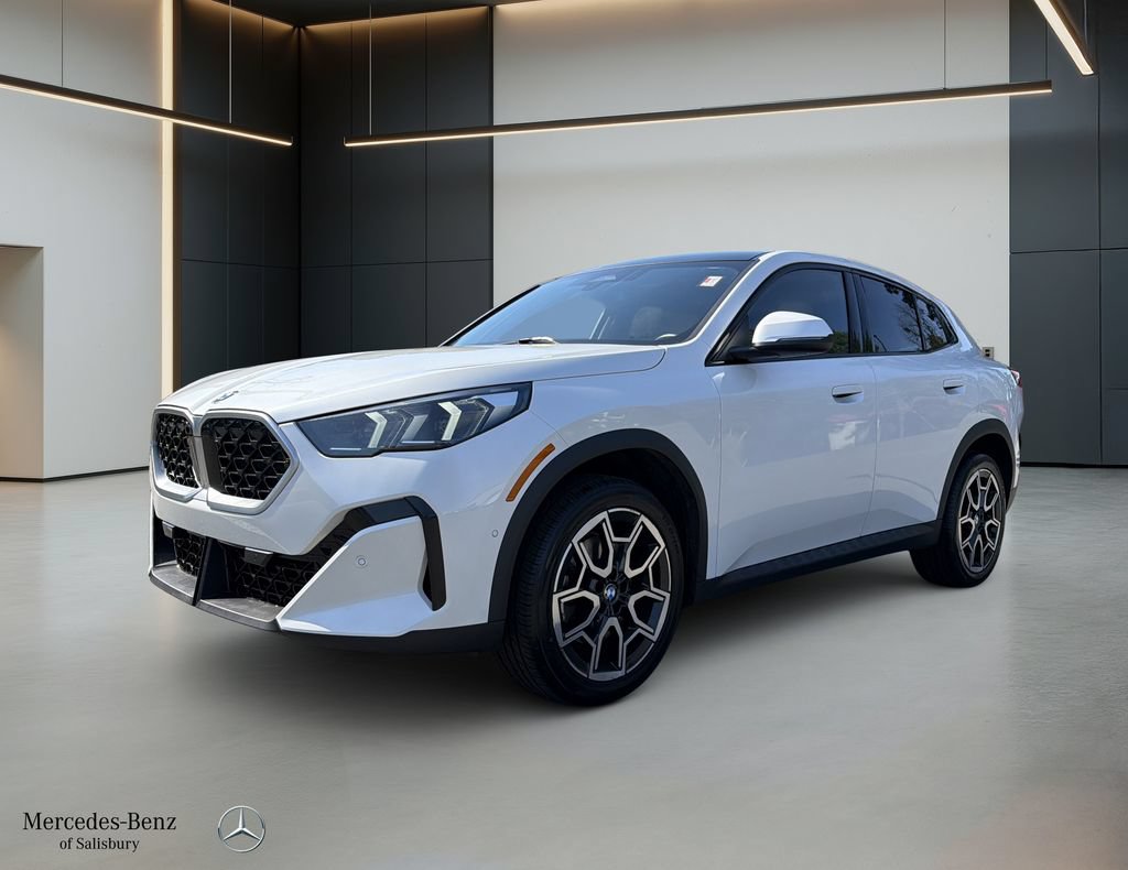 Used 2025 BMW X2 xDrive28i w/ Convenience Package AWD/4WD image 1