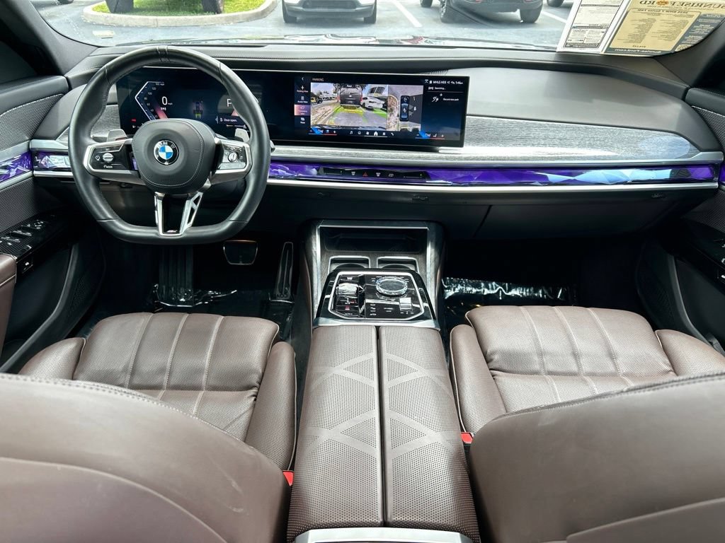 Used 2025 BMW 740i RWD image 10