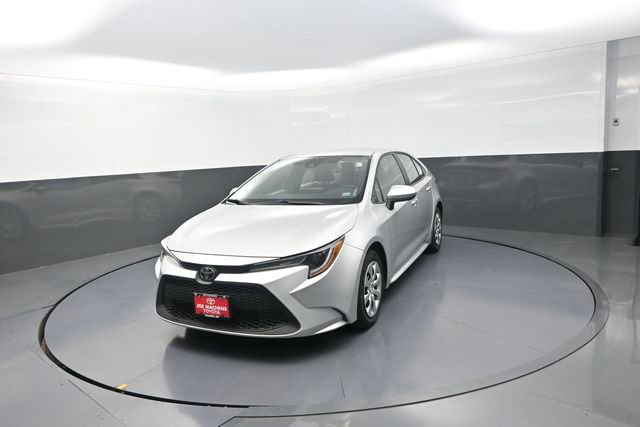 Used 2022 Toyota Corolla LE FWD image 33