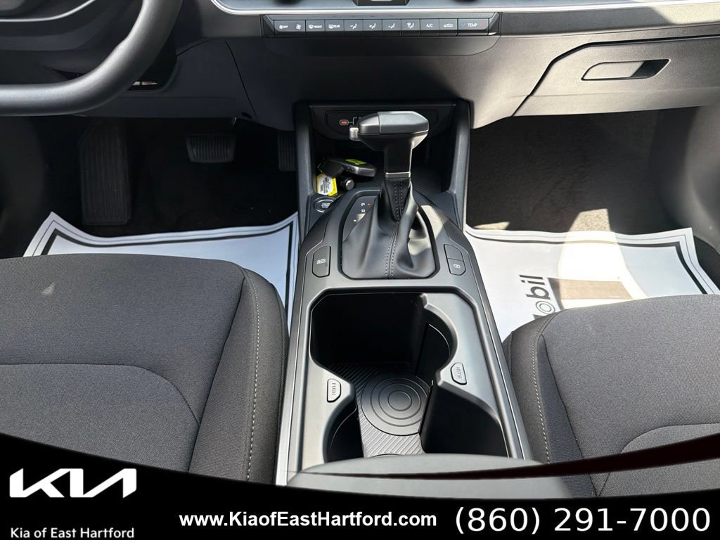 New 2026 Kia K4 FWD image 25
