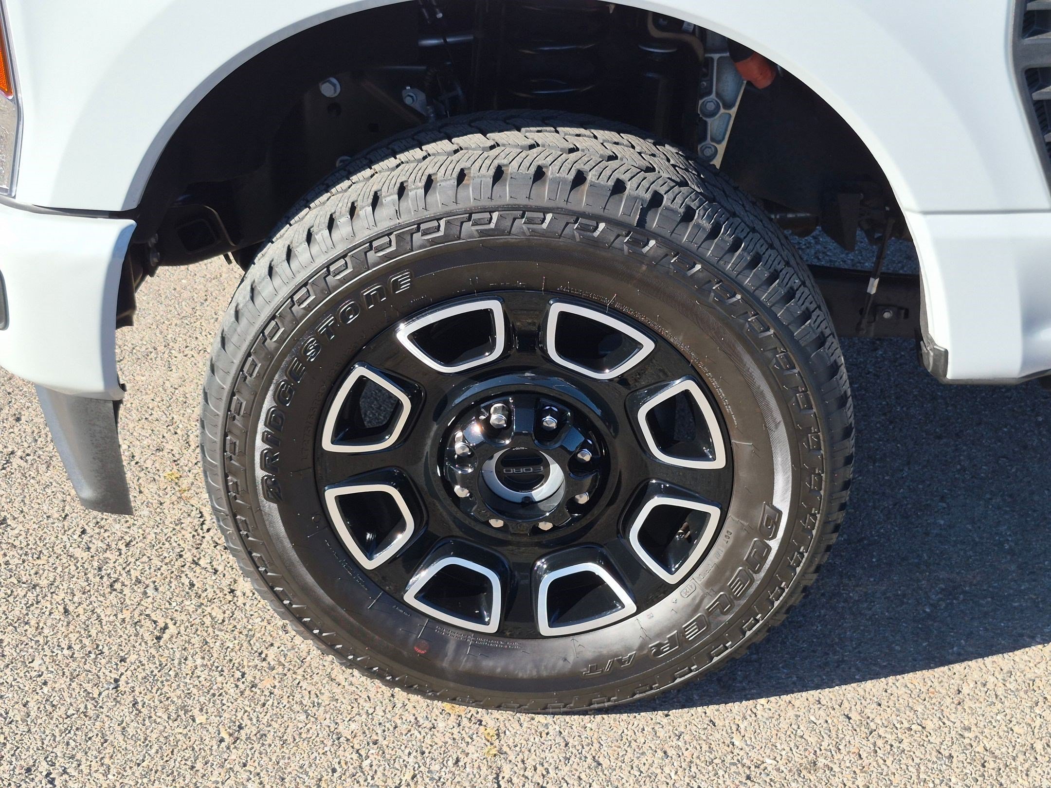 Used 2026 Ford F350 Platinum AWD/4WD image 11