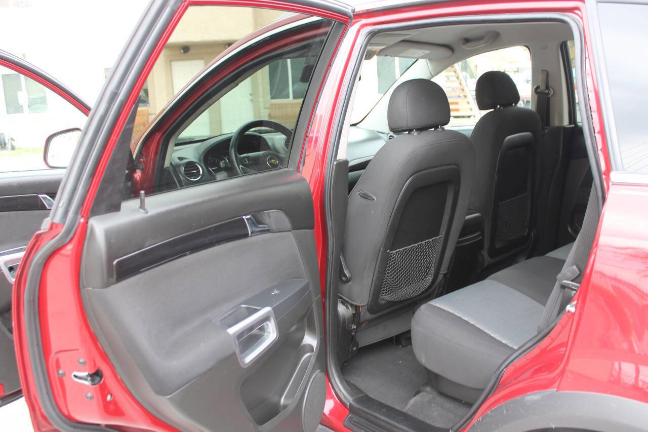 Used 2013 Chevrolet Captiva Sport LS image 21
