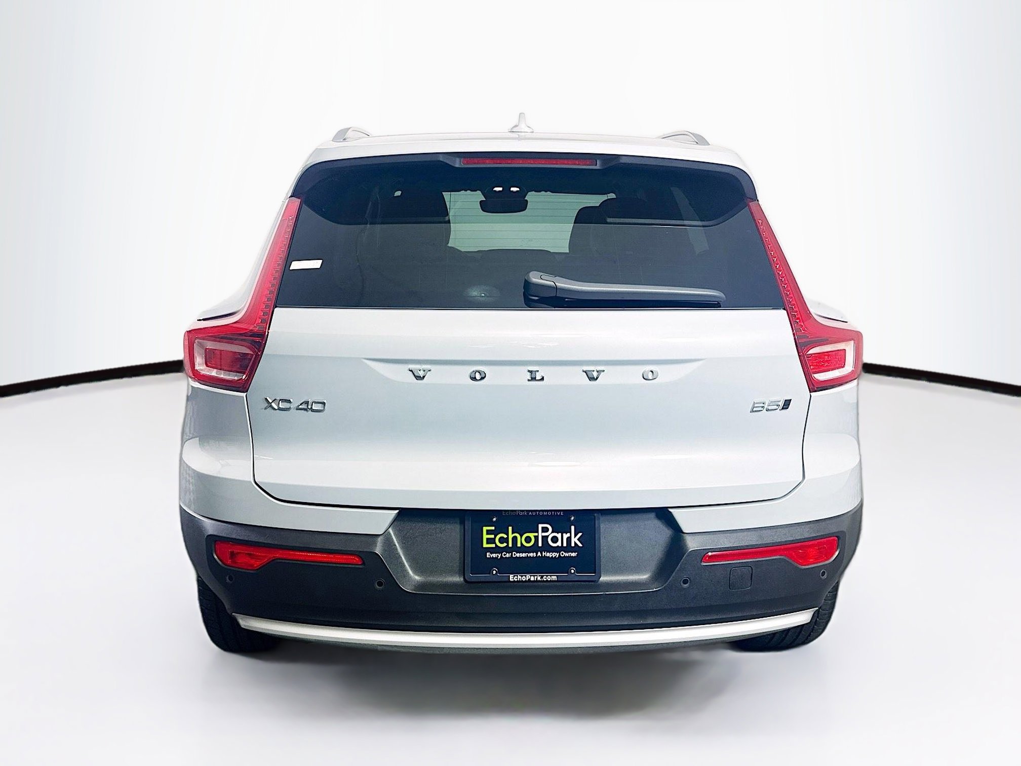 Used 2025 Volvo XC40 B5 Core AWD/4WD image 7