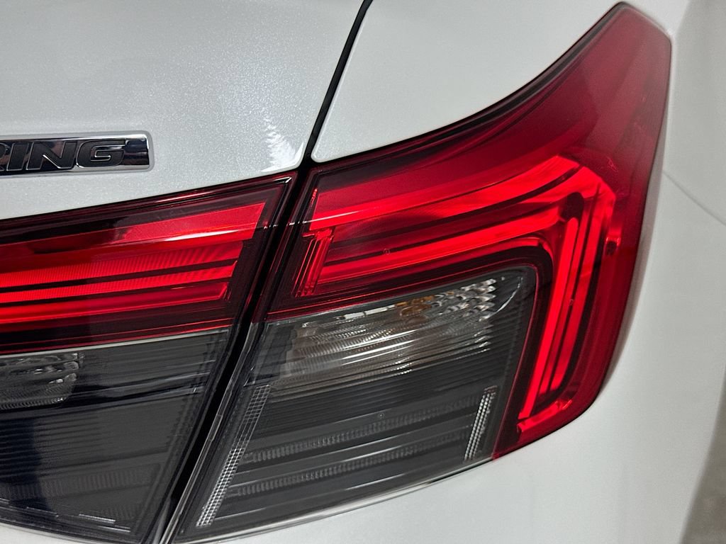 Used 2024 Honda Civic Touring image 31