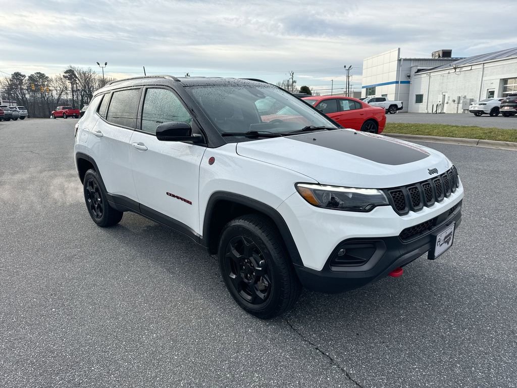 Used 2023 Jeep Compass Trailhawk w/ Trailhawk Elite Group image 2