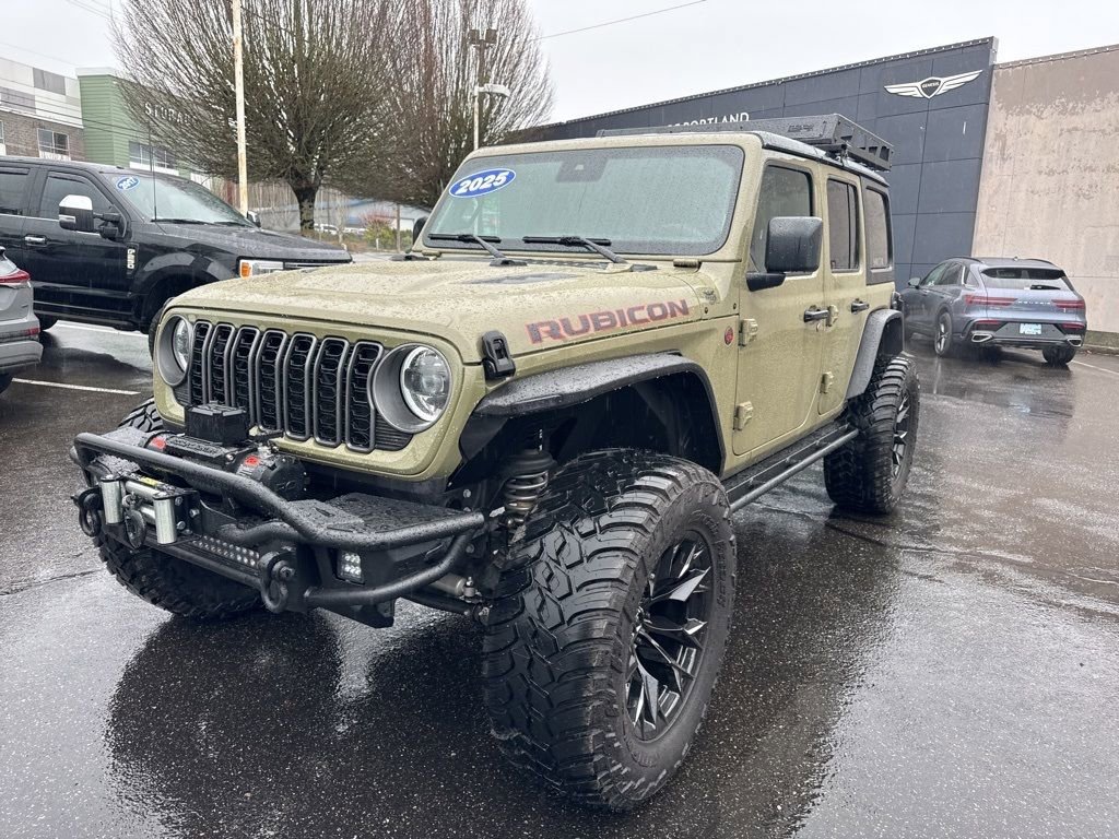 Used 2025 Jeep Wrangler Unlimited Rubicon image 3