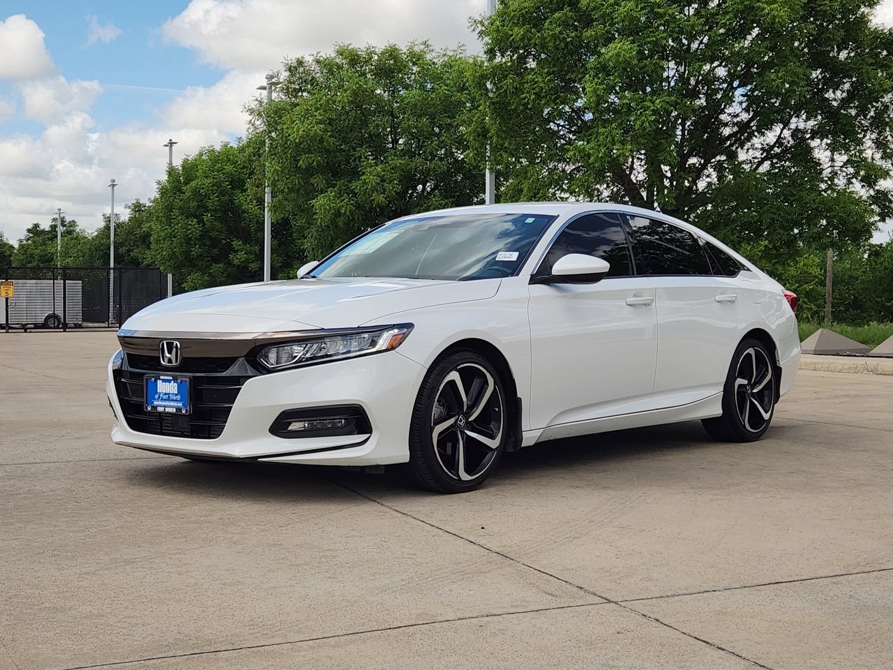 Certified 2020 Honda Accord Sport image 3
