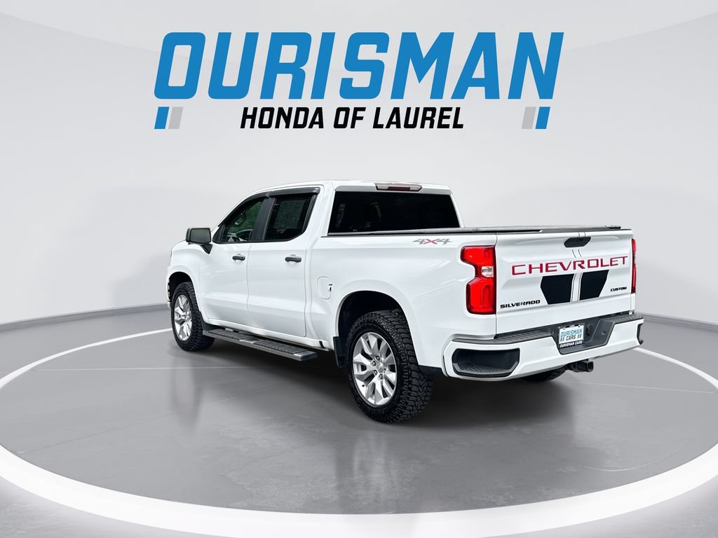 Used 2020 Chevrolet Silverado 1500 Custom w/ Custom Value Package AWD/4WD image 6
