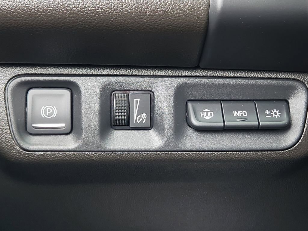 Used 2022 GMC Acadia AT4 w/ Technology Package AWD/4WD image 29