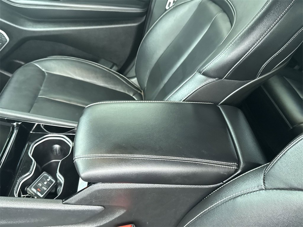 Used 2022 Jeep Grand Cherokee Limited image 26