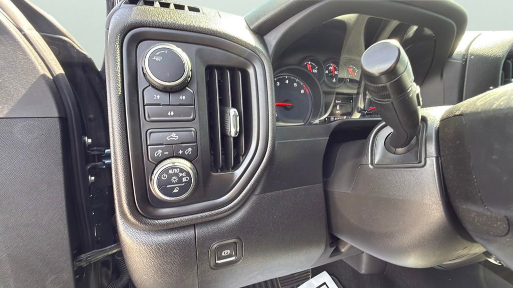 Certified 2021 Chevrolet Silverado 2500 Custom w/ Custom Value Package AWD/4WD image 19