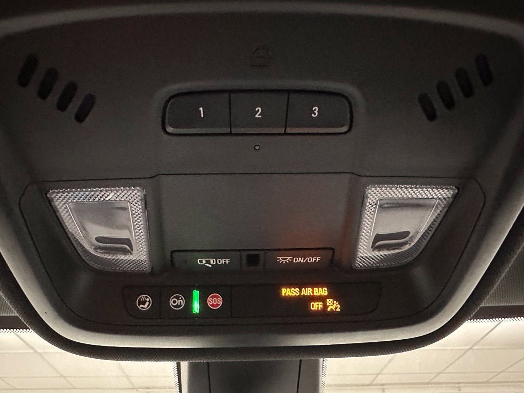 Used 2023 Chevrolet Traverse LT AWD/4WD image 14