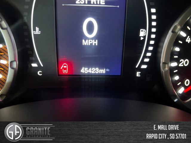 Used 2023 Jeep Renegade Latitude AWD/4WD image 17