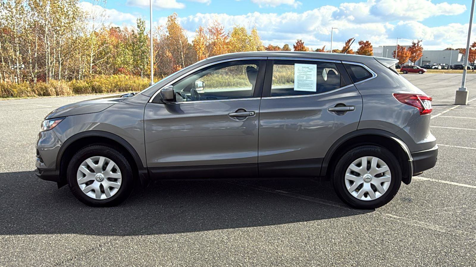 Used 2020 Nissan Rogue Sport S image 12