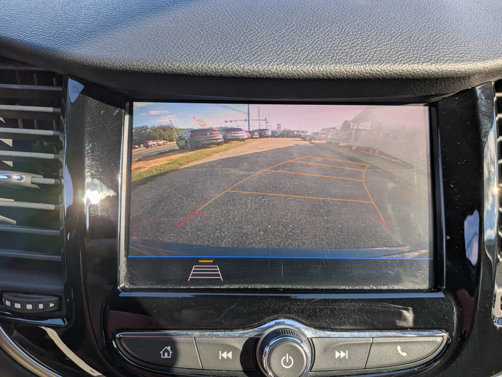 Used 2020 Chevrolet Trax LT FWD image 50