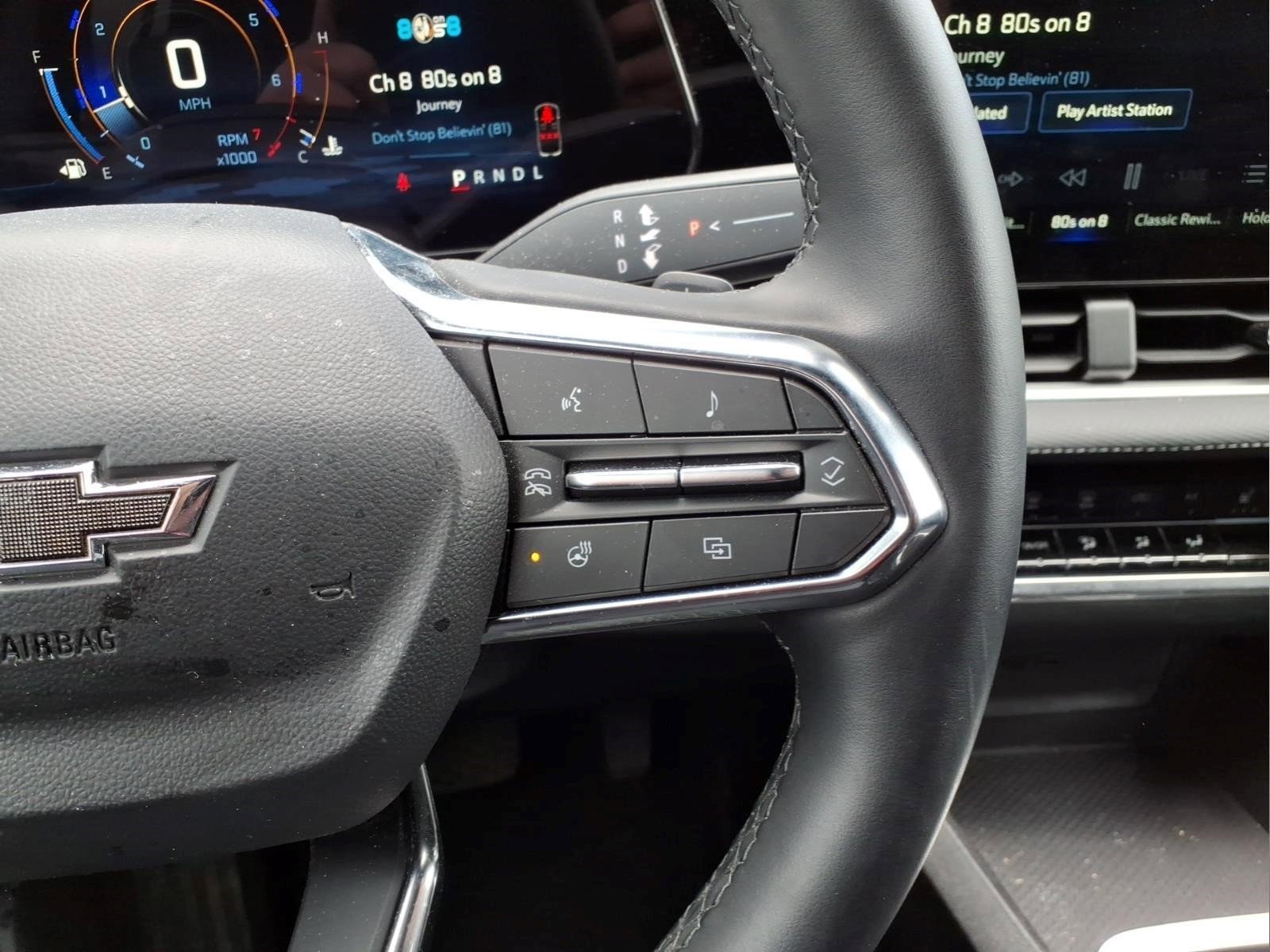 Used 2025 Chevrolet Equinox LT w/ Midnight Edition FWD image 14