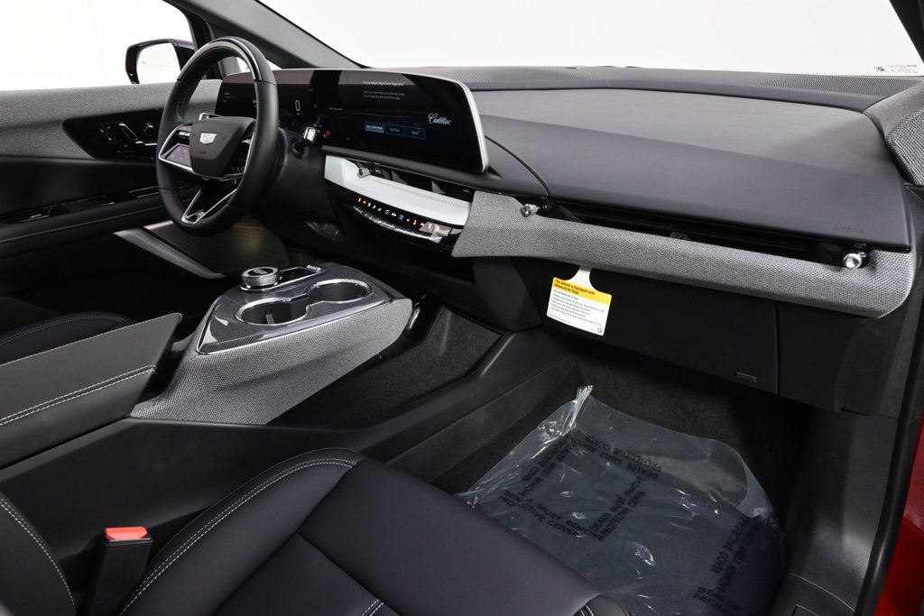New 2026 Cadillac Optiq Sport 1 w/ LPO, Floor Liner Package AWD/4WD image 15