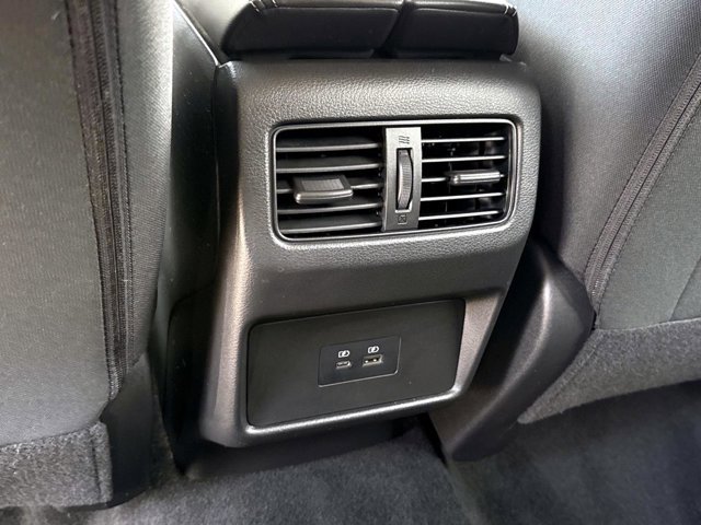 Used 2023 Nissan Rogue SV FWD image 15