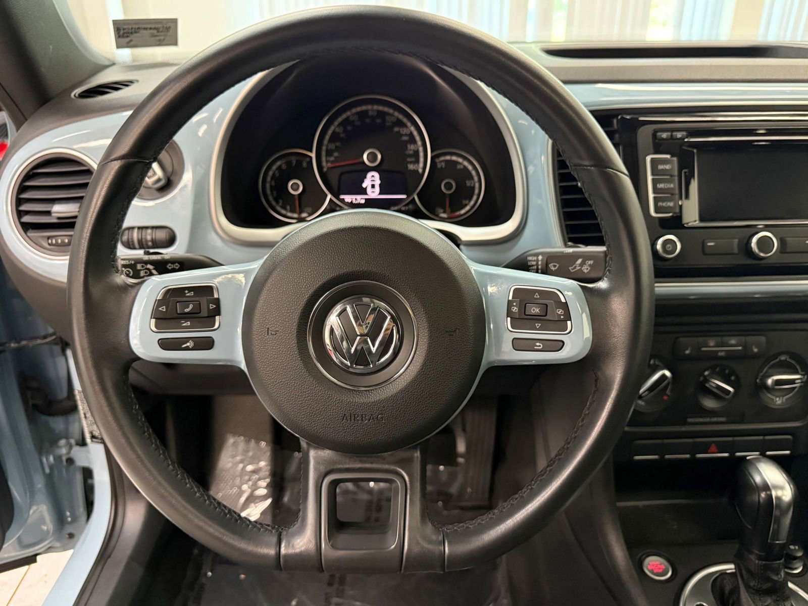 Used 2014 Volkswagen Beetle 2.5 FWD image 26