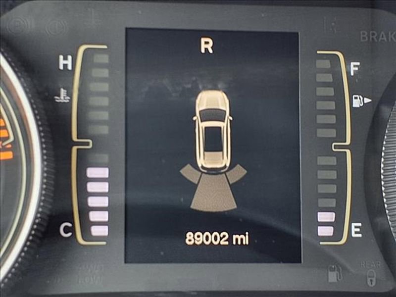 Used 2017 Jeep Cherokee Latitude w/ Safety/Convenience Group image 19