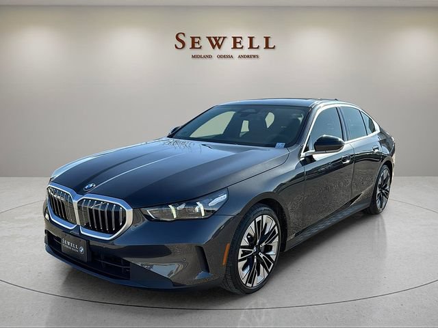Certified 2025 BMW 530i xDrive w/ Premium Package