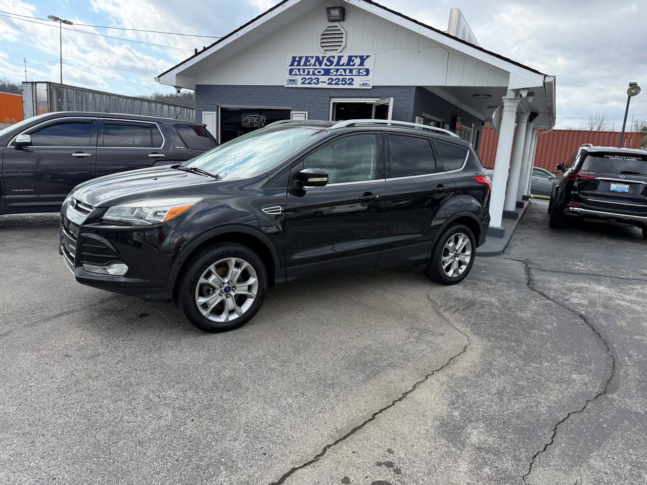 Used 2015 Ford Escape Titanium w/ Equipment Group 301A AWD/4WD image 4