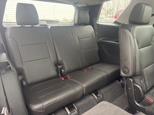 Used 2021 Chevrolet Traverse Premier image 35