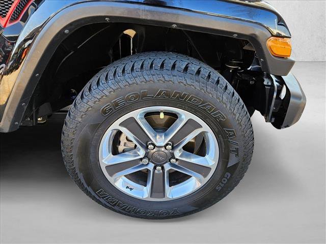 Used 2020 Jeep Wrangler Unlimited Sahara image 28