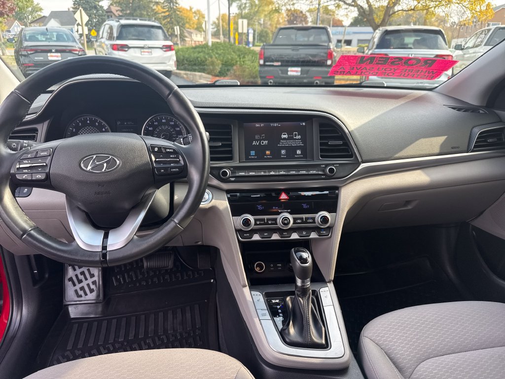 Used 2020 Hyundai Elantra Value Edition w/ Cargo Package (C1) FWD image 22