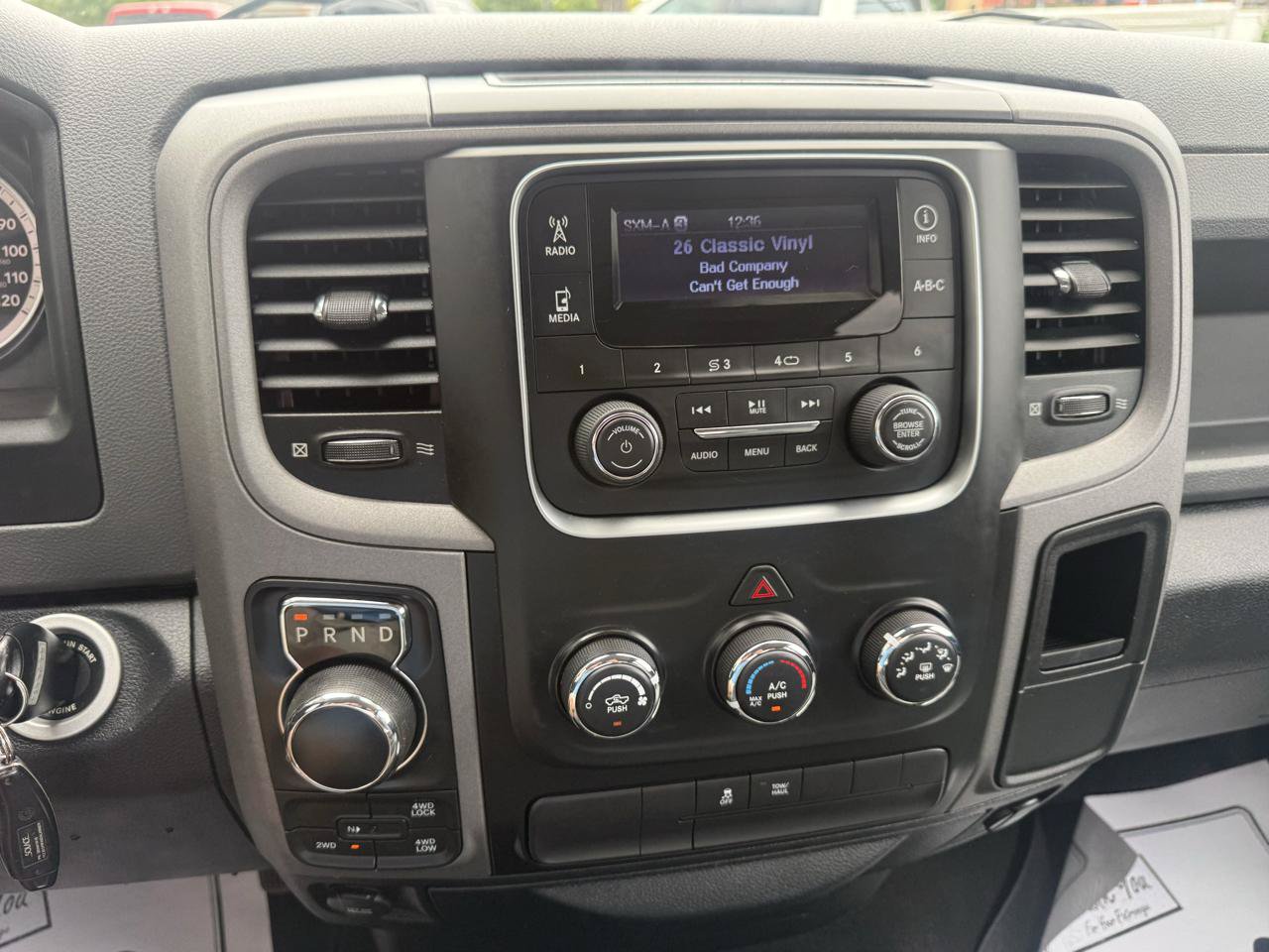 Used 2017 RAM 1500 Express AWD/4WD image 21